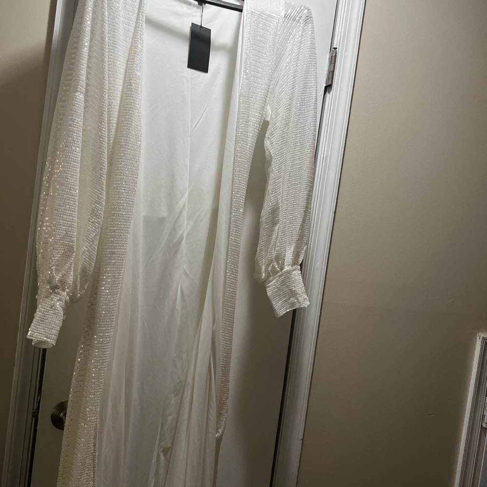 Pantora Bridal Wedding Robe - Picture 8 of 11